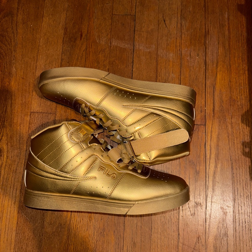 New Vintage Fila Vulc 13 Tonal 1CM00624-700 Mens Gold Lifestyle Sneakers Shoes